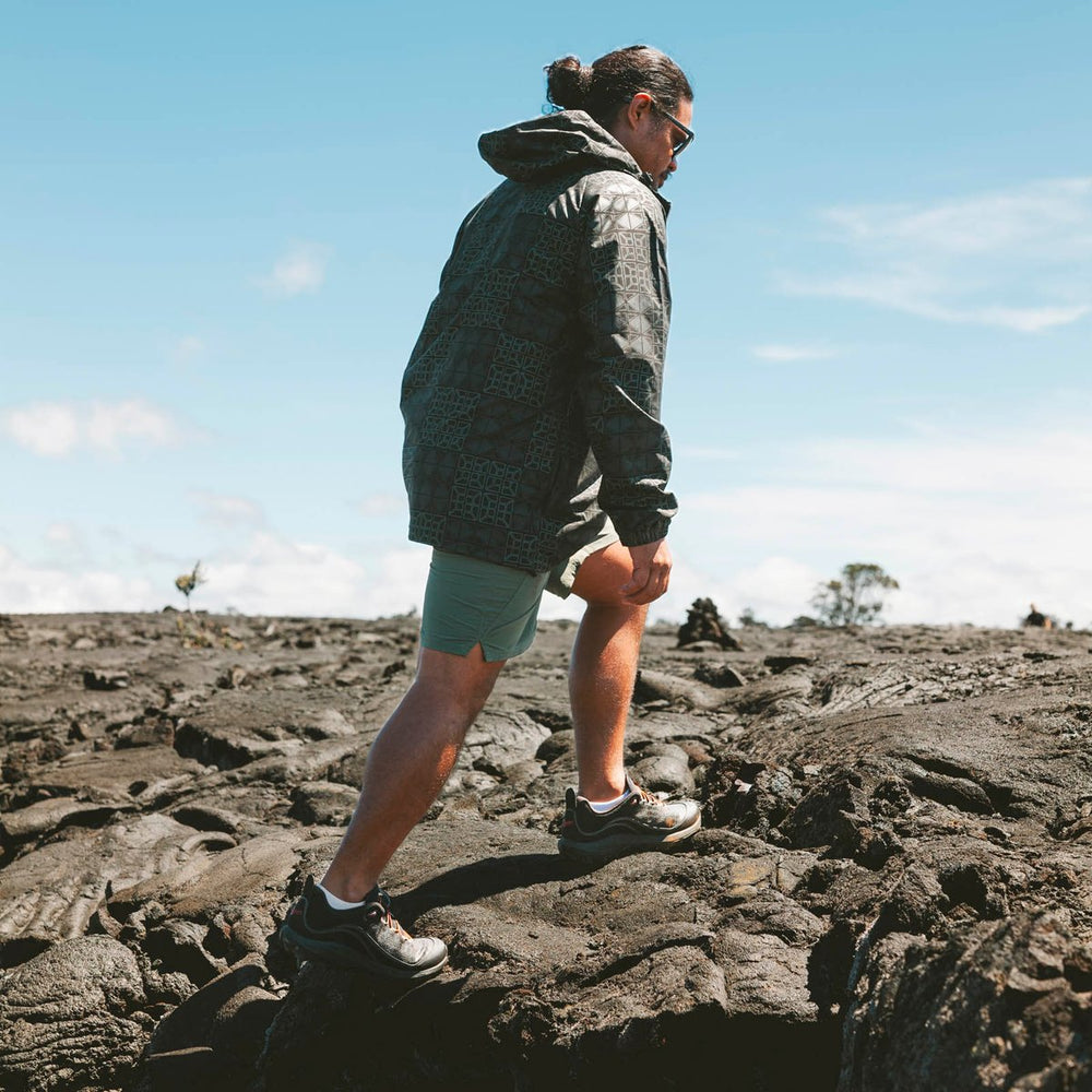Sig Zane X Danner ʻŌnini Windbreaker Black/Green | Danner On Sale