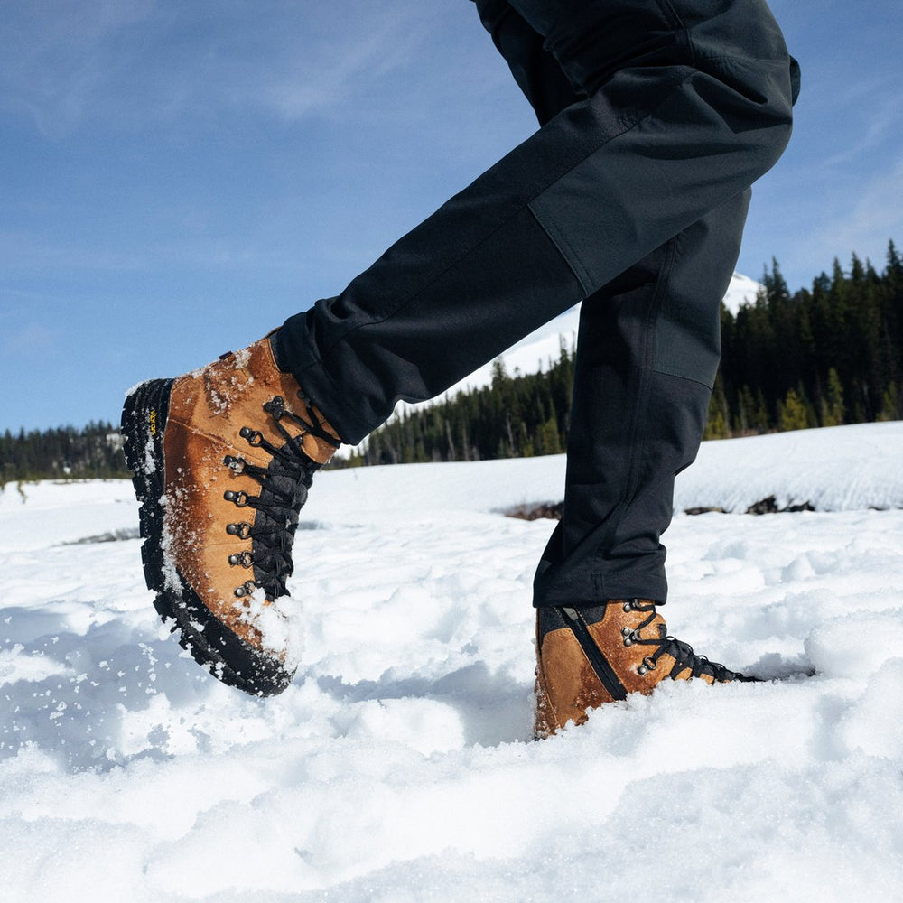 Arctic 600 Side-Zip Bone Brown/Jet Black 200G | Danner