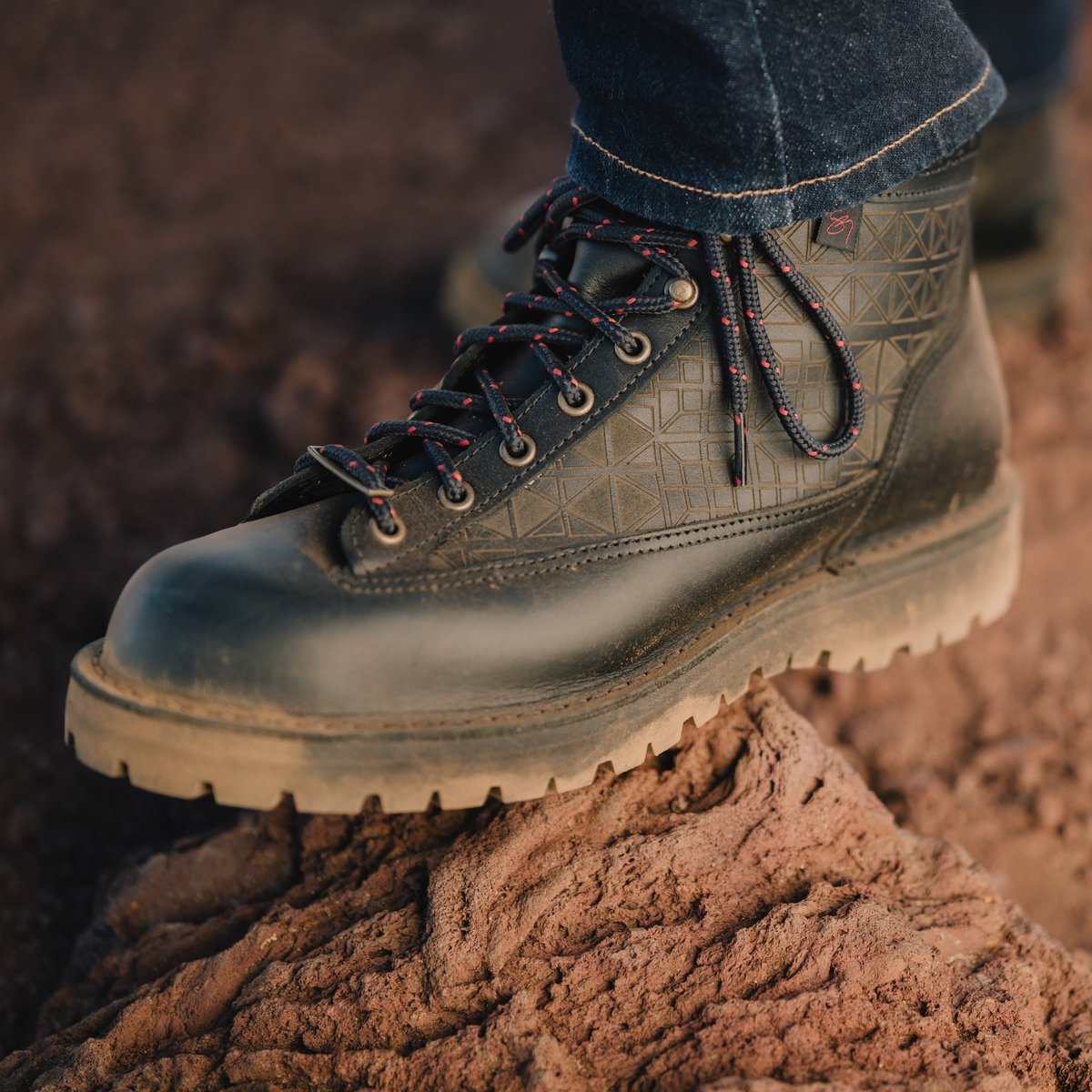 Danner Light Sig Zane ‘A‘ali‘i Black/Lava Rock | Danner On Sale