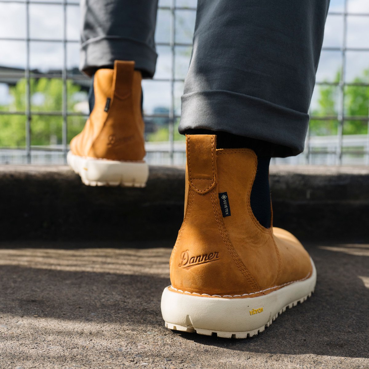 Tramline Chelsea 917 GTX Roasted Pecan | Danner On Sale