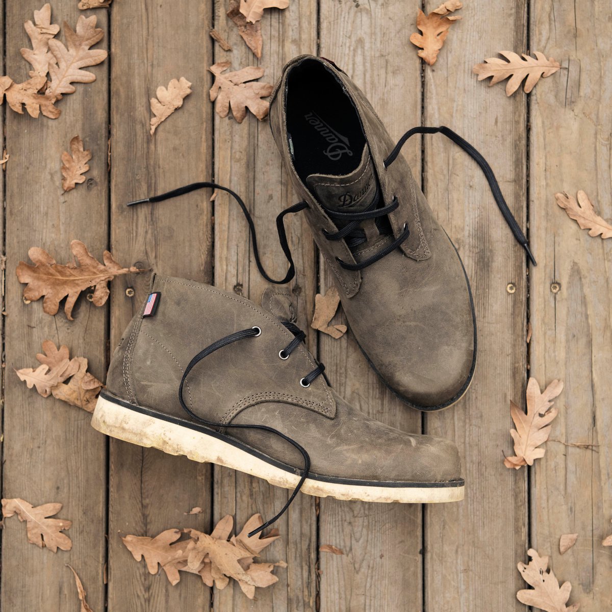 Pine Grove Chukka Charcoal | Danner