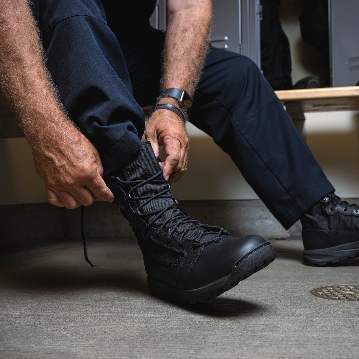 Resurgent Tactical Black | Danner