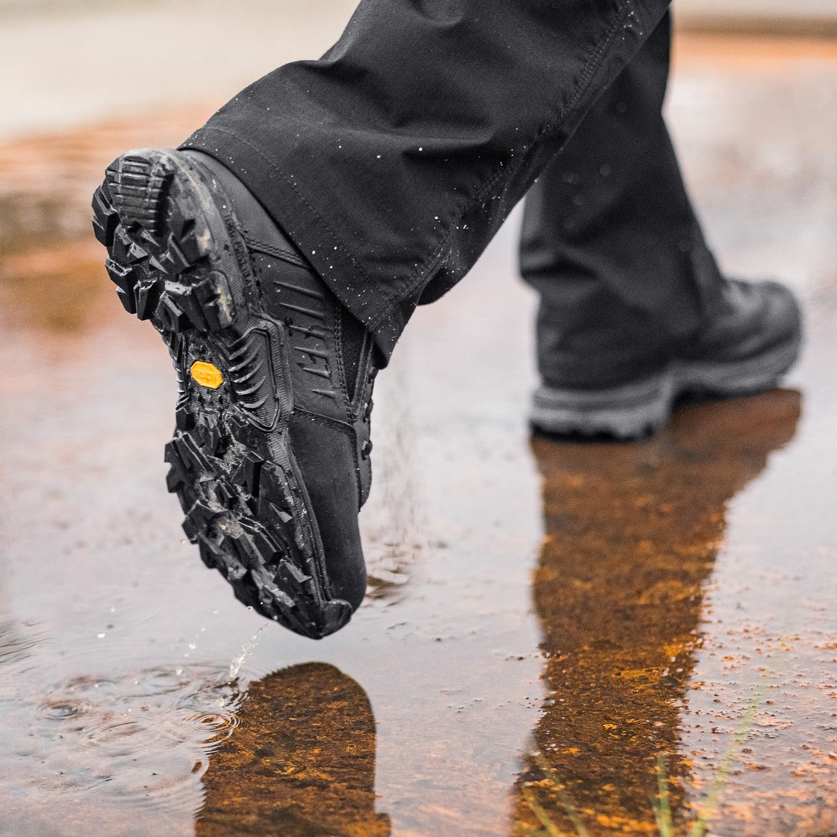 Striker Bolt 8" Black | Danner On Sale