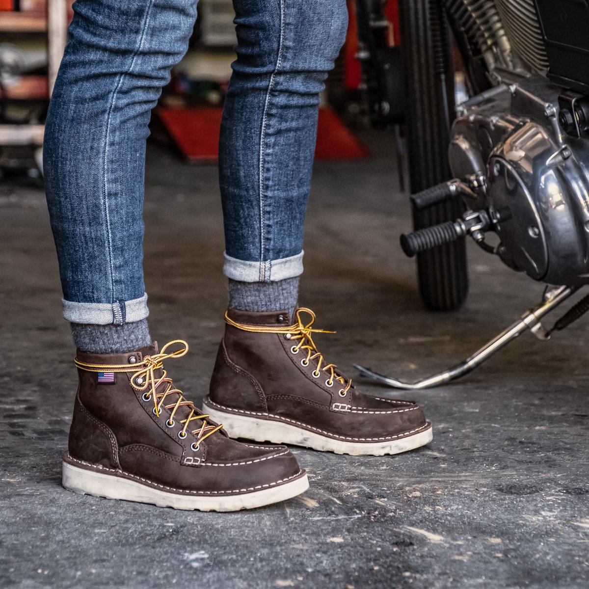 Bull Run Moc Toe 6" Brown Steel Toe | Danner On Sale