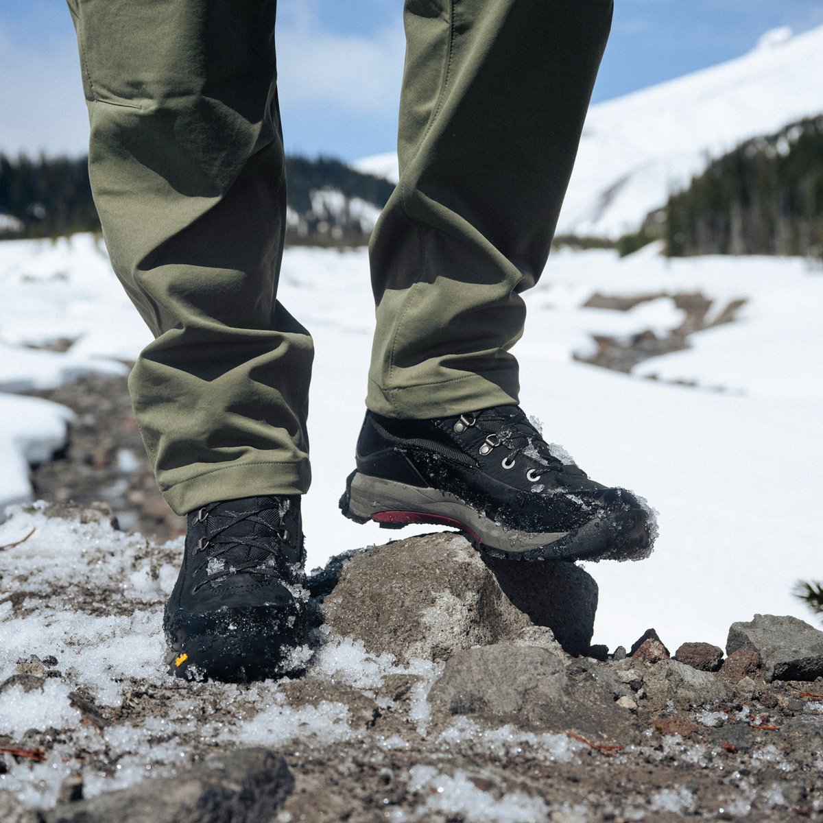 Inquire Winter Jet Black 200G | Danner On Sale