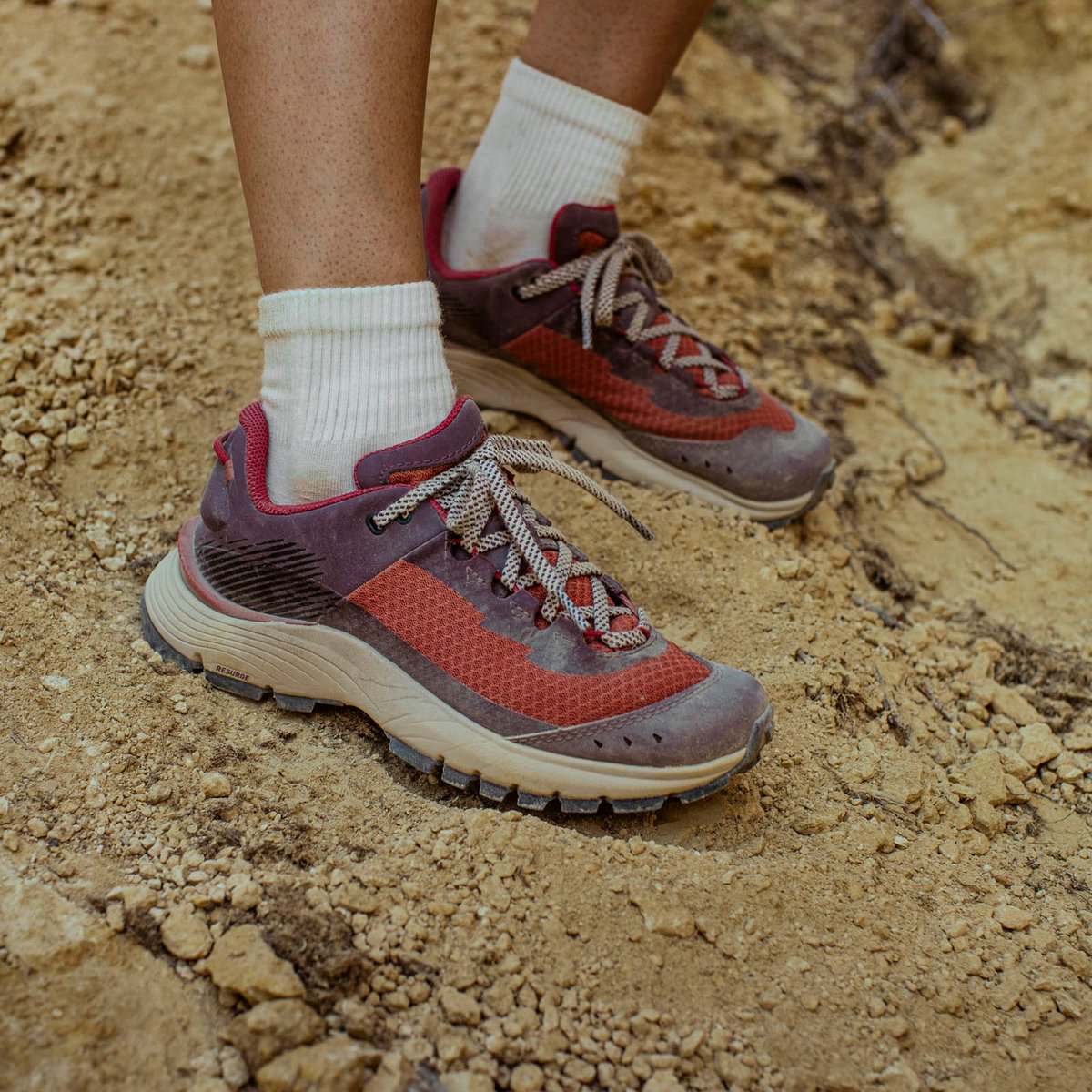 Trail Junction 3" Chocolate/Rhodo Red | Danner
