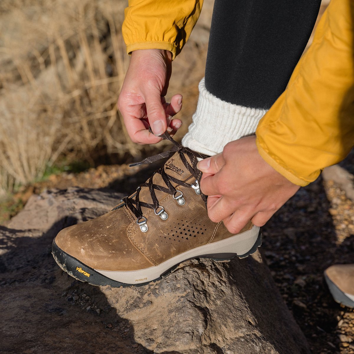 Inquire Chukka Kangaroo Brown/Coffee Bean | Danner Discount