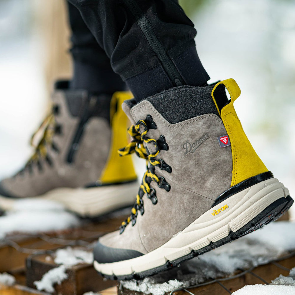 Arctic 600 Side-Zip Driftwood/Yellow Insulated 200G | Danner