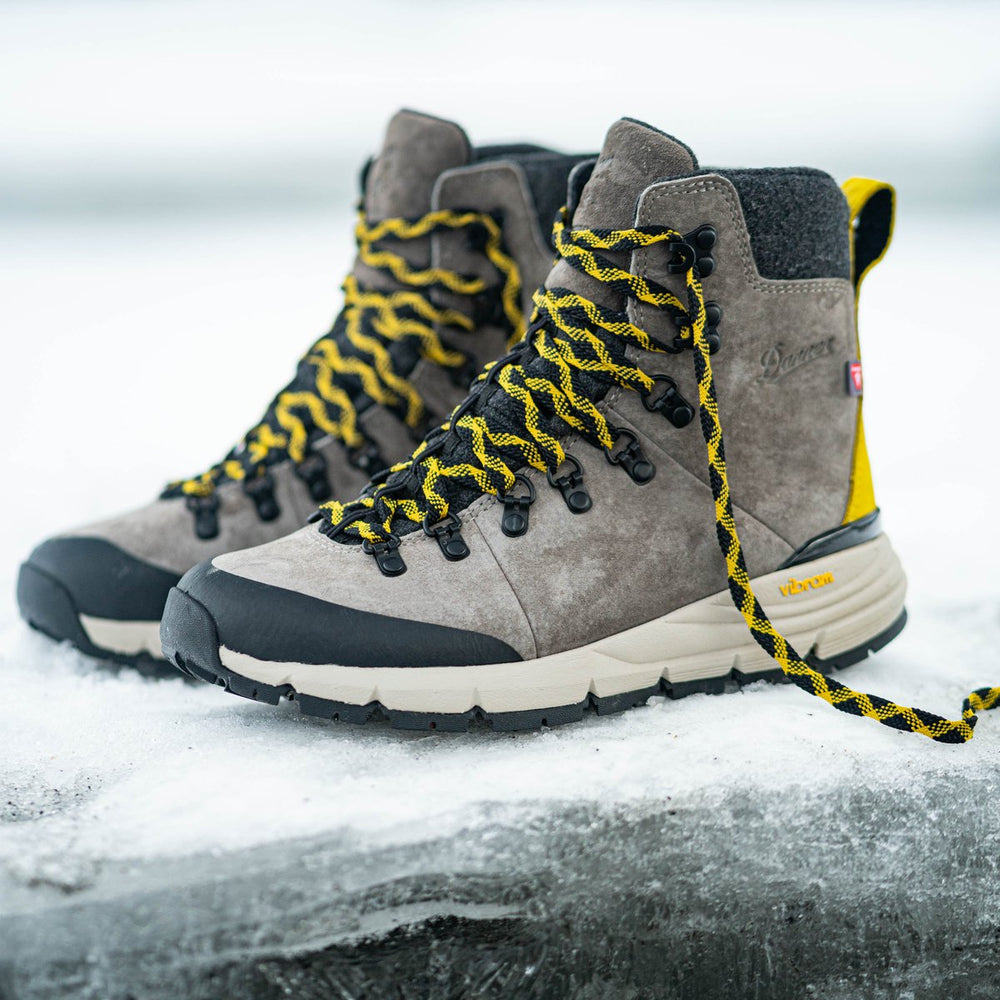 Arctic 600 Side-Zip Driftwood/Yellow Insulated 200G | Danner