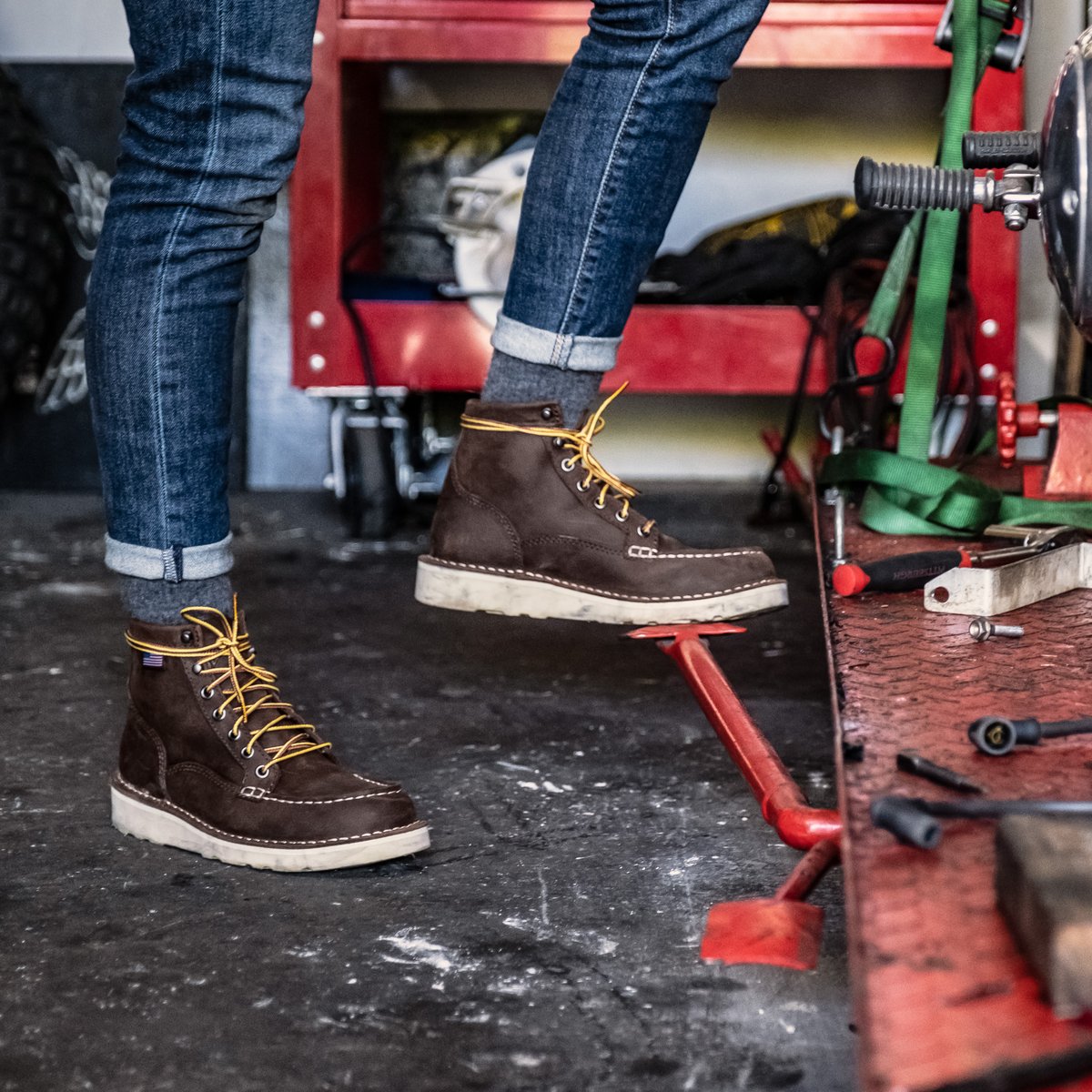 Bull Run Moc Toe 6" Brown | Danner