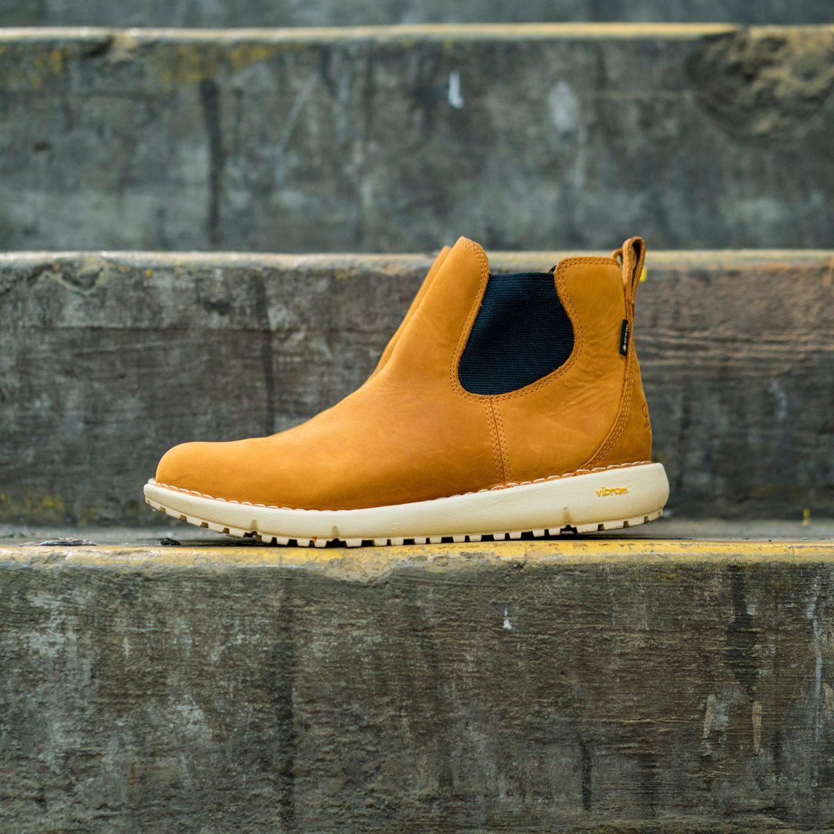 Tramline Chelsea 917 GTX Roasted Pecan | Danner Discount