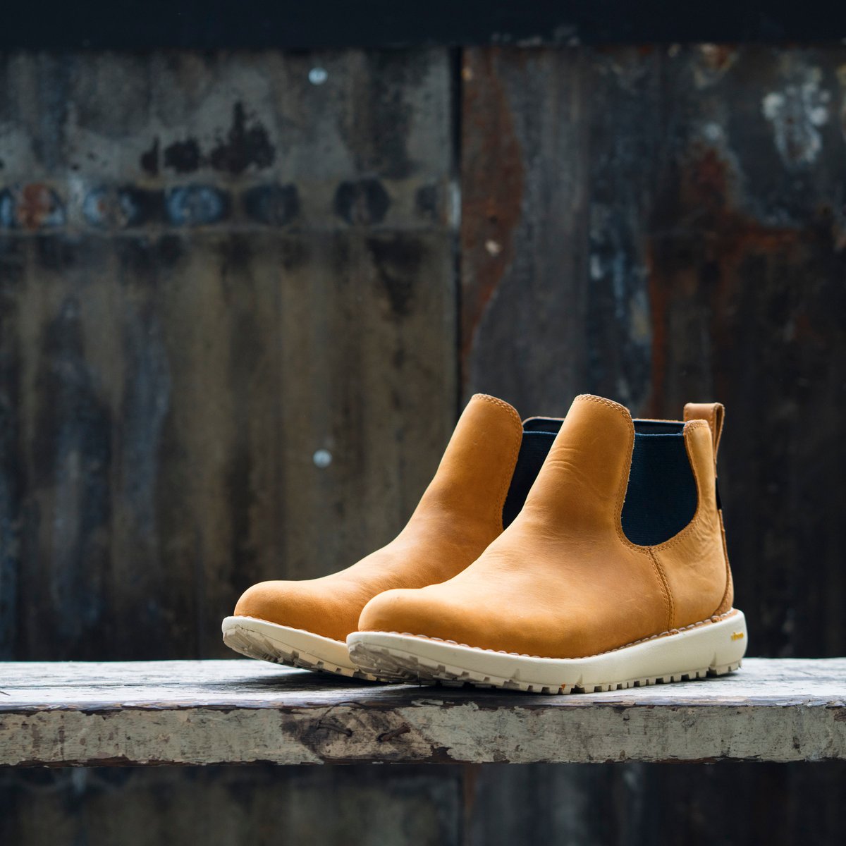 Tramline Chelsea 917 GTX Roasted Pecan | Danner Discount