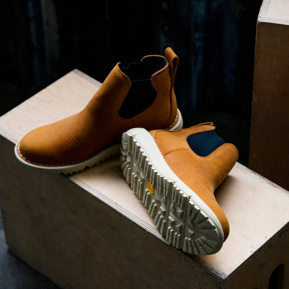 Tramline Chelsea 917 GTX Roasted Pecan | Danner Discount
