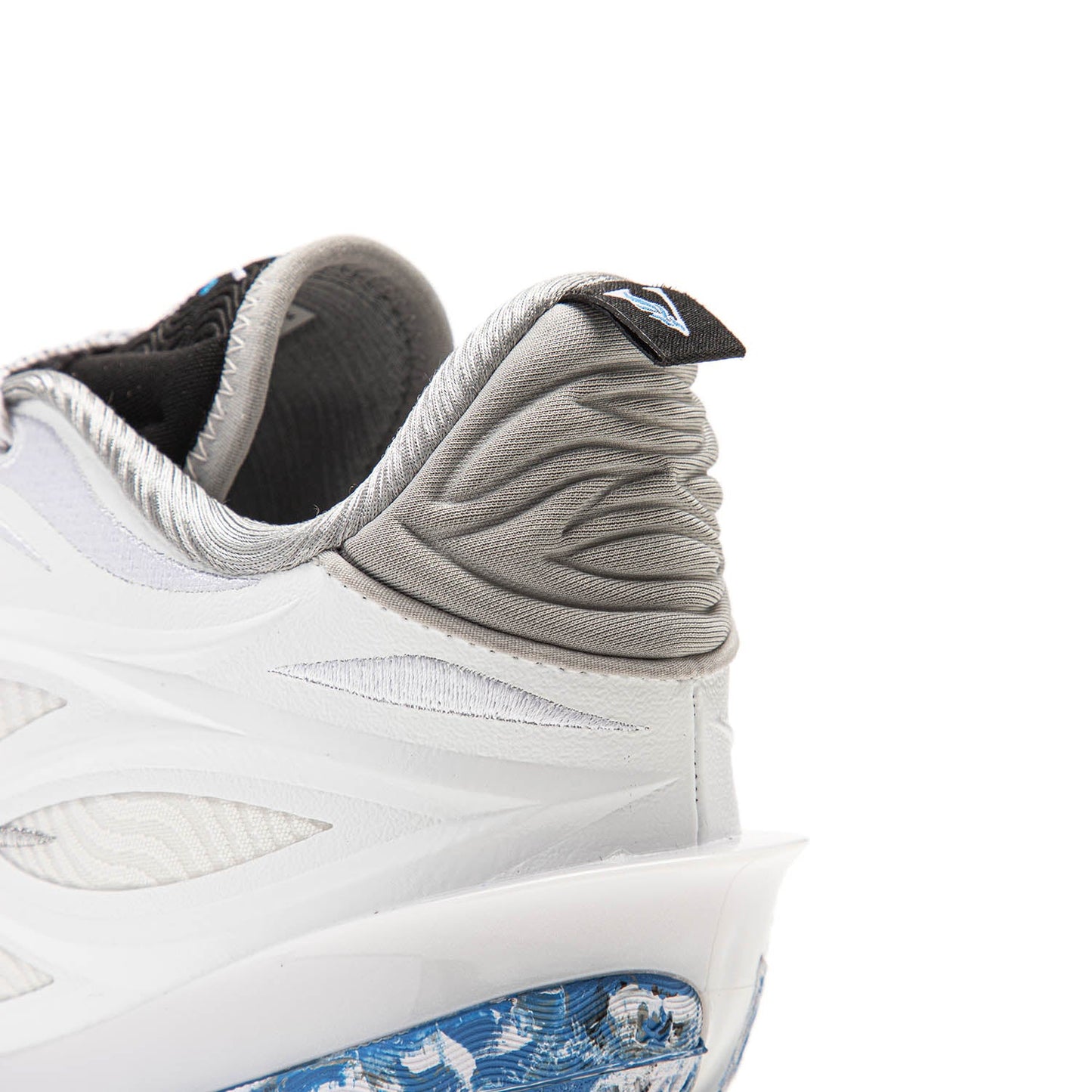 Wade 808 5 Ultra V2 "Sky Vault" | Sale
